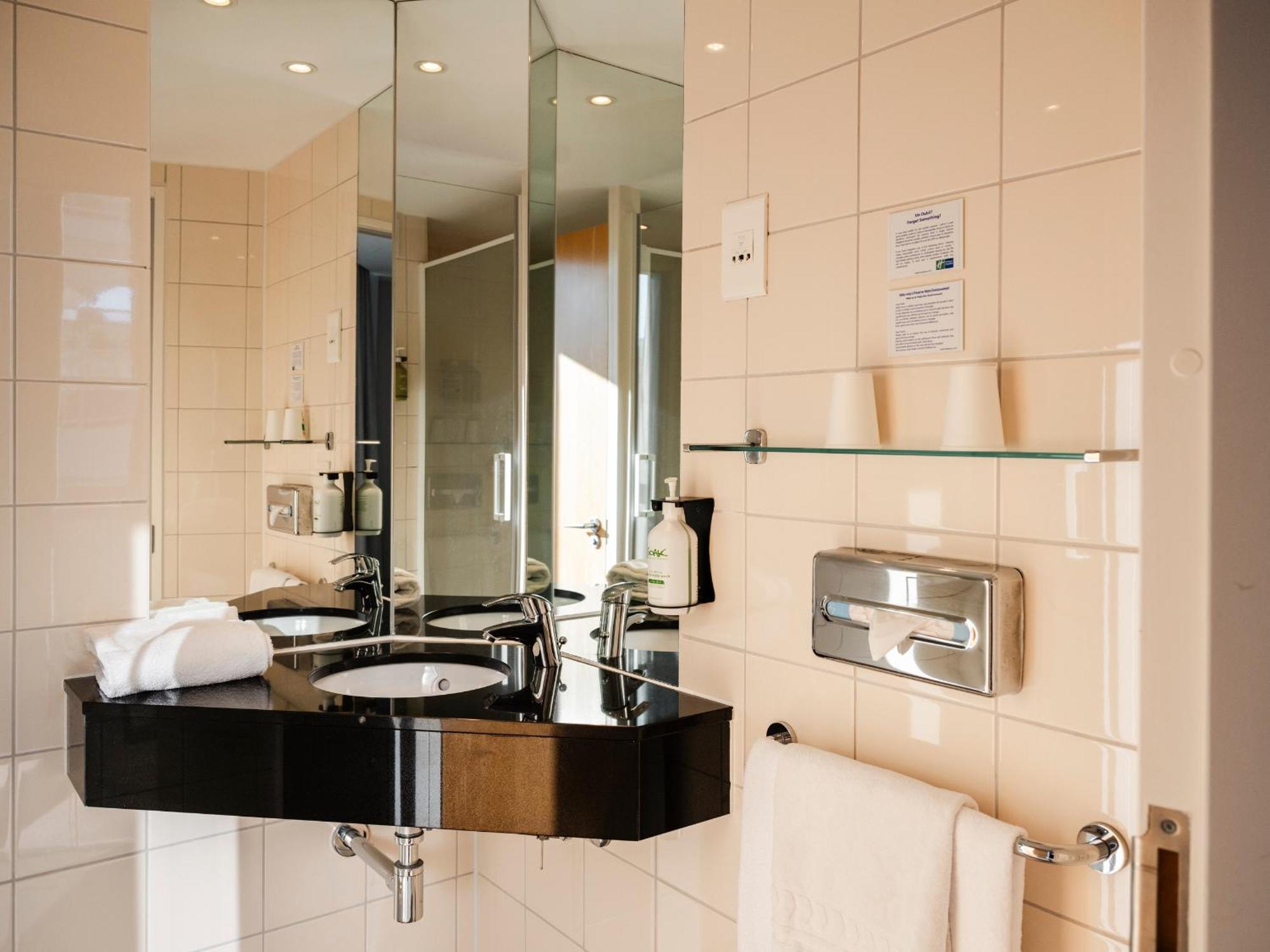 Holiday Inn Express Saint-Nazaire By Ihg Dış mekan fotoğraf
